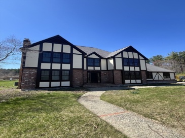 1077 North St., Walpole, Massachusetts, 3 Bedrooms Bedrooms, 7 Rooms Rooms,2.5 BathroomsBathrooms,Residential Lease,For Rent,North St.,73533712 1077 North St., Walpole, Massachusetts, 3 Bedrooms Bedrooms, 7 Rooms Rooms,2.5 BathroomsBathrooms,Residential Lease,For Rent,North St.,73533712