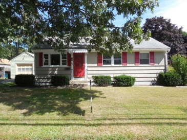 1701 Trapelo Rd, Waltham, Massachusetts, 3 Bedrooms Bedrooms, 7 Rooms Rooms,1 BathroomBathrooms,Residential Lease,For Rent,Trapelo Rd,73534071 1701 Trapelo Rd, Waltham, Massachusetts, 3 Bedrooms Bedrooms, 7 Rooms Rooms,1 BathroomBathrooms,Residential Lease,For Rent,Trapelo Rd,73534071