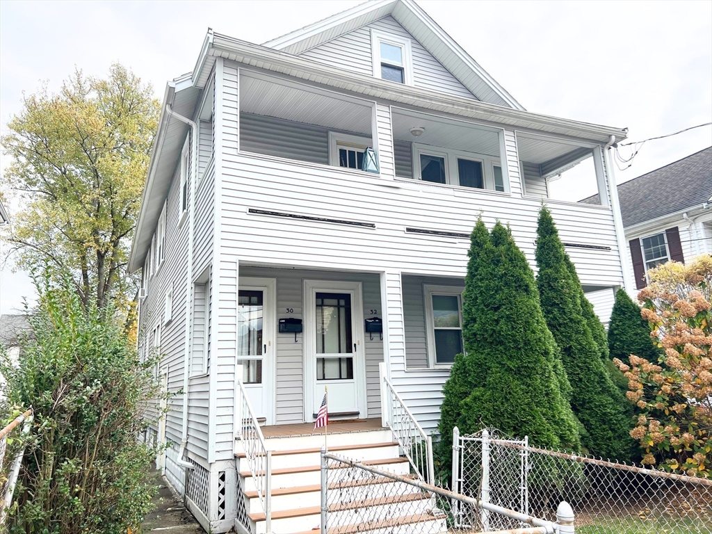 32 Adams, Watertown, Massachusetts, 2 Bedrooms Bedrooms, 5 Rooms Rooms,1 BathroomBathrooms,Residential Lease,For Rent,Adams,73534072