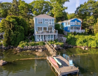 31 Dennison Street, Gloucester, Massachusetts, 3 Bedrooms Bedrooms, 7 Rooms Rooms,3 BathroomsBathrooms,Residential,For Sale,Dennison Street,73534002