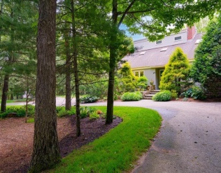 40 Bicentennial Way, Boxborough, Massachusetts, 3 Bedrooms Bedrooms, 7 Rooms Rooms,2.5 BathroomsBathrooms,Residential,For Sale,Bicentennial Way,73534117