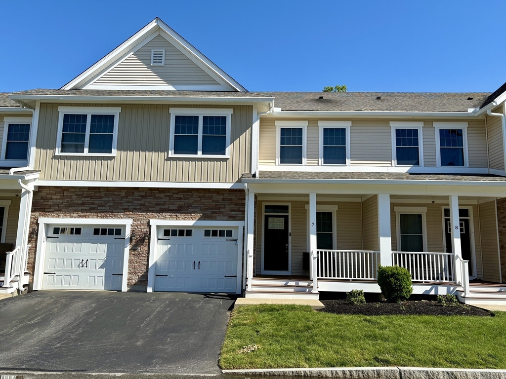 100 Baldwin Avenue, Woburn, Massachusetts, 3 Bedrooms Bedrooms, 6 Rooms Rooms,2.5 BathroomsBathrooms,Residential Lease,For Rent,Baldwin Avenue,73534456