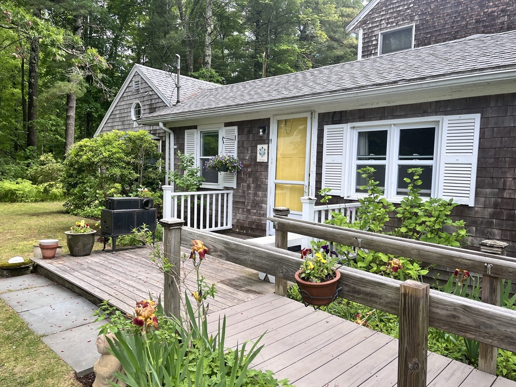 11 Bowman Road, Mattapoisett, Massachusetts, 3 Bedrooms Bedrooms, 5 Rooms Rooms,1.5 BathroomsBathrooms,Residential,For Sale,Bowman Road,73534535
