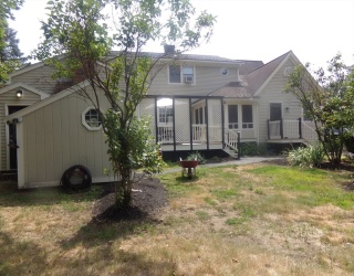 162 Middlesex Ave, Wilmington, Massachusetts, 3 Bedrooms Bedrooms, 8 Rooms Rooms,2 BathroomsBathrooms,Residential Lease,For Rent,Middlesex Ave,73534366