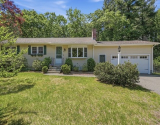 15 Kiberd Drive, Chelmsford, Massachusetts, 3 Bedrooms Bedrooms, 8 Rooms Rooms,2 BathroomsBathrooms,Residential,For Sale,Kiberd Drive,73534365