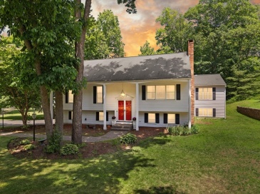 4 Pentucket Ln, Danvers, Massachusetts, 3 Bedrooms Bedrooms, 9 Rooms Rooms,3 BathroomsBathrooms,Residential,For Sale,Pentucket Ln,73534378 4 Pentucket Ln, Danvers, Massachusetts, 3 Bedrooms Bedrooms, 9 Rooms Rooms,3 BathroomsBathrooms,Residential,For Sale,Pentucket Ln,73534378