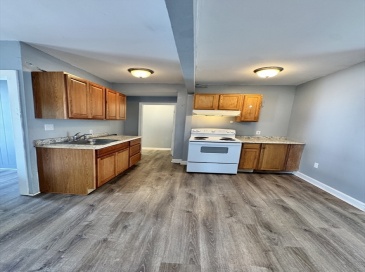 60 Tremont St, Brockton, Massachusetts, 4 Bedrooms Bedrooms, 5 Rooms Rooms,1 BathroomBathrooms,Residential Lease,For Rent,Tremont St,73534164