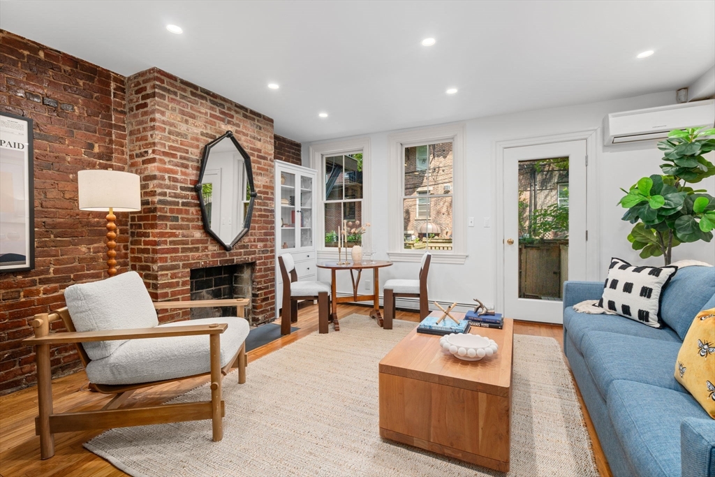 37 Appleton Street, Boston, Massachusetts, 2 Bedrooms Bedrooms, 4 Rooms Rooms,1.5 BathroomsBathrooms,Residential,For Sale,Appleton Street,73534422