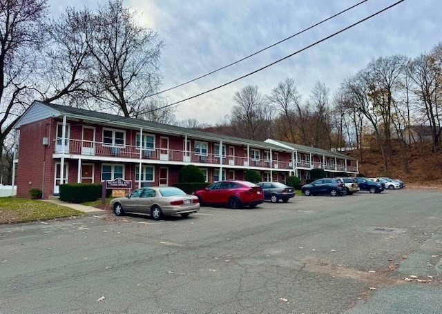 21 Dwight, Agawam, Massachusetts, 22 Rooms Rooms,22 BathroomsBathrooms,Residential Income,For Sale,Dwight,73534182