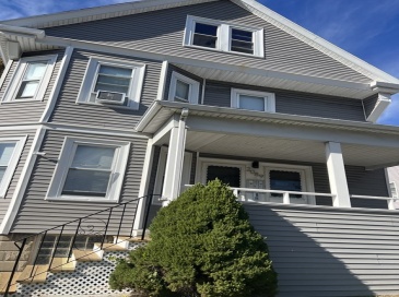 2089 Centre, Boston, Massachusetts, 2 Bedrooms Bedrooms, 4 Rooms Rooms,1 BathroomBathrooms,Residential Lease,For Rent,Centre,73534431