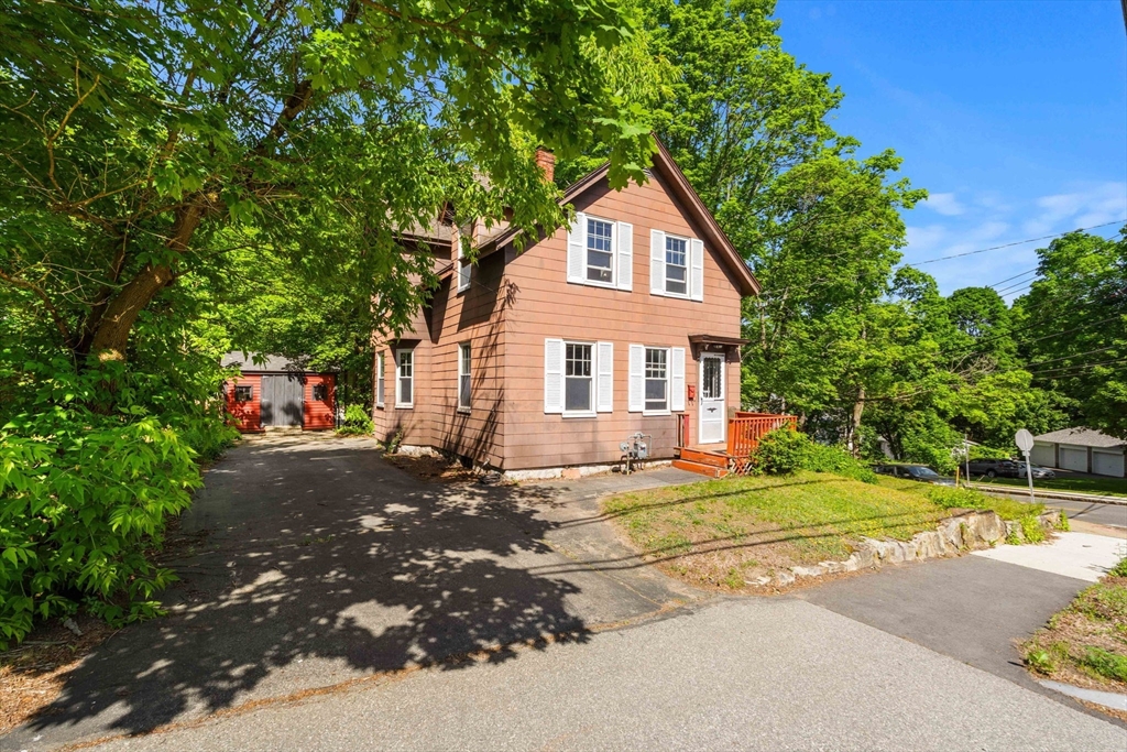 72 High Street, Andover, Massachusetts, 2 Bedrooms Bedrooms, 7 Rooms Rooms,1 BathroomBathrooms,Residential,For Sale,High Street,73534158