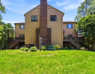 245 Eliot St, Ashland, Massachusetts, 2 Bedrooms Bedrooms, 5 Rooms Rooms,1.5 BathroomsBathrooms,Residential,For Sale,Eliot St,73534354