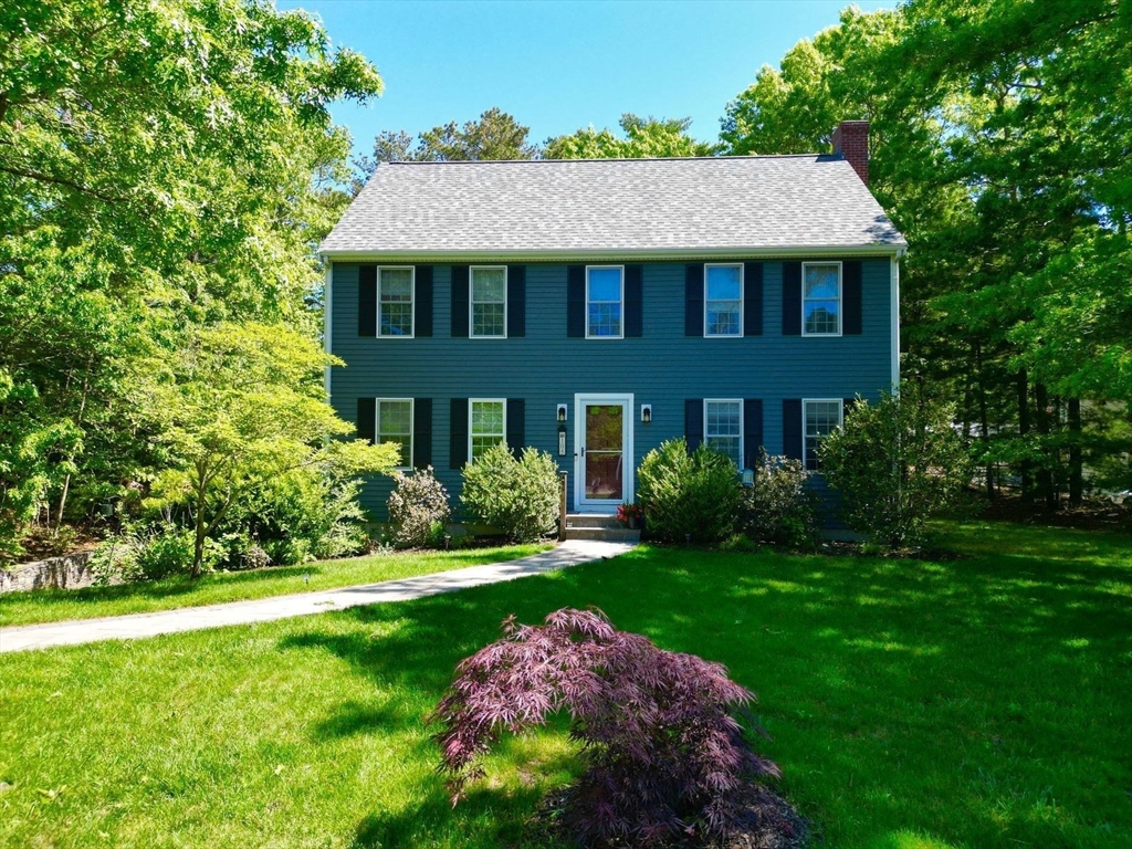 105 Shallow Pond Ln, Plymouth, Massachusetts, 4 Bedrooms Bedrooms, 7 Rooms Rooms,2.5 BathroomsBathrooms,Residential,For Sale,Shallow Pond Ln,73534188