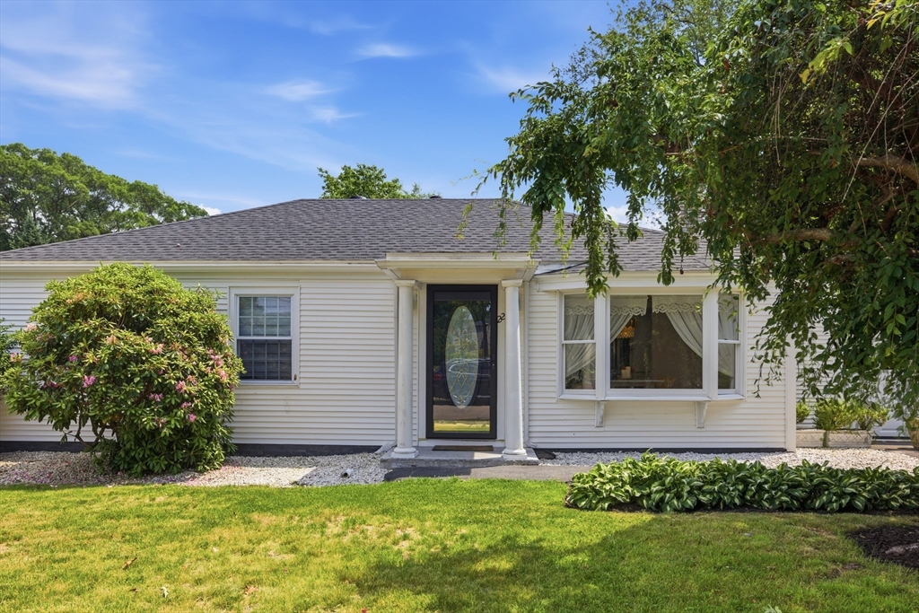 22 Priscilla Cir, Weymouth, Massachusetts, 3 Bedrooms Bedrooms, 5 Rooms Rooms,2 BathroomsBathrooms,Residential,For Sale,Priscilla Cir,73534199