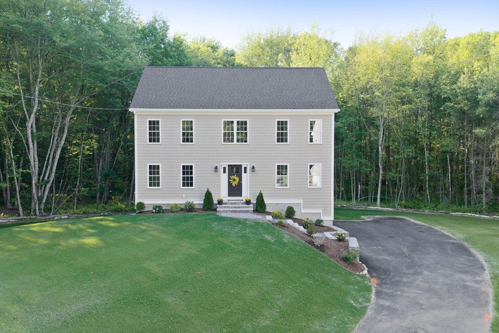 41 Martin Road, Douglas, Massachusetts, 4 Bedrooms Bedrooms, 8 Rooms Rooms,2.5 BathroomsBathrooms,Residential,For Sale,Martin Road,73534452