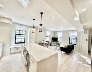 11 Lowell Street, Arlington, Massachusetts, 4 Bedrooms Bedrooms, 9 Rooms Rooms,3 BathroomsBathrooms,Residential Lease,For Rent,Lowell Street,73534455