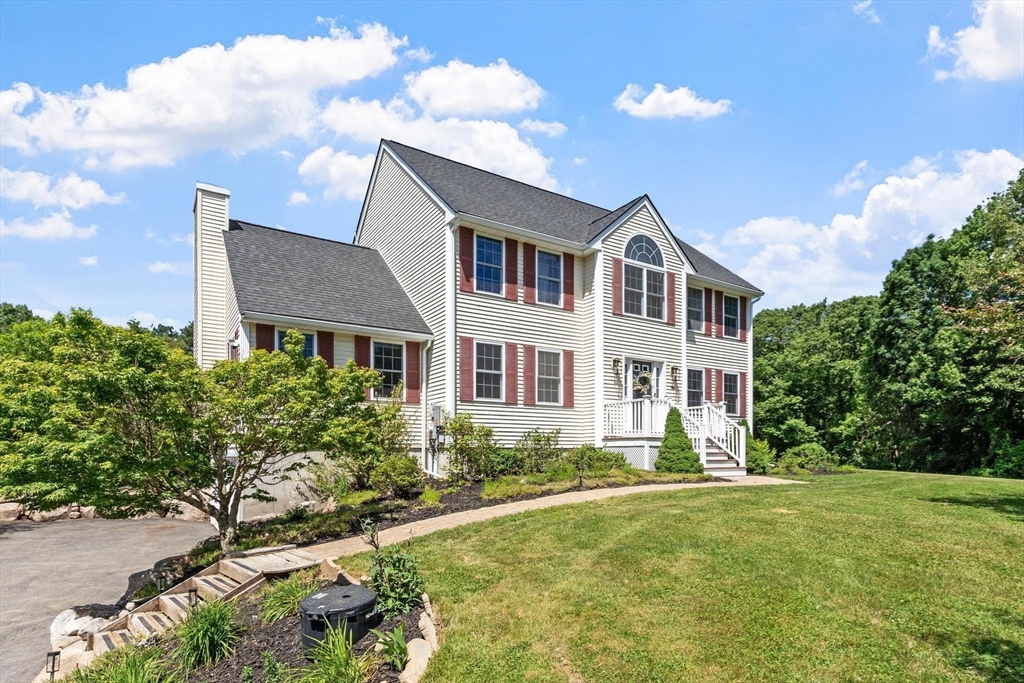 98 N End Rd, Townsend, Massachusetts, 4 Bedrooms Bedrooms, 9 Rooms Rooms,3.5 BathroomsBathrooms,Residential,For Sale,N End Rd,73534090