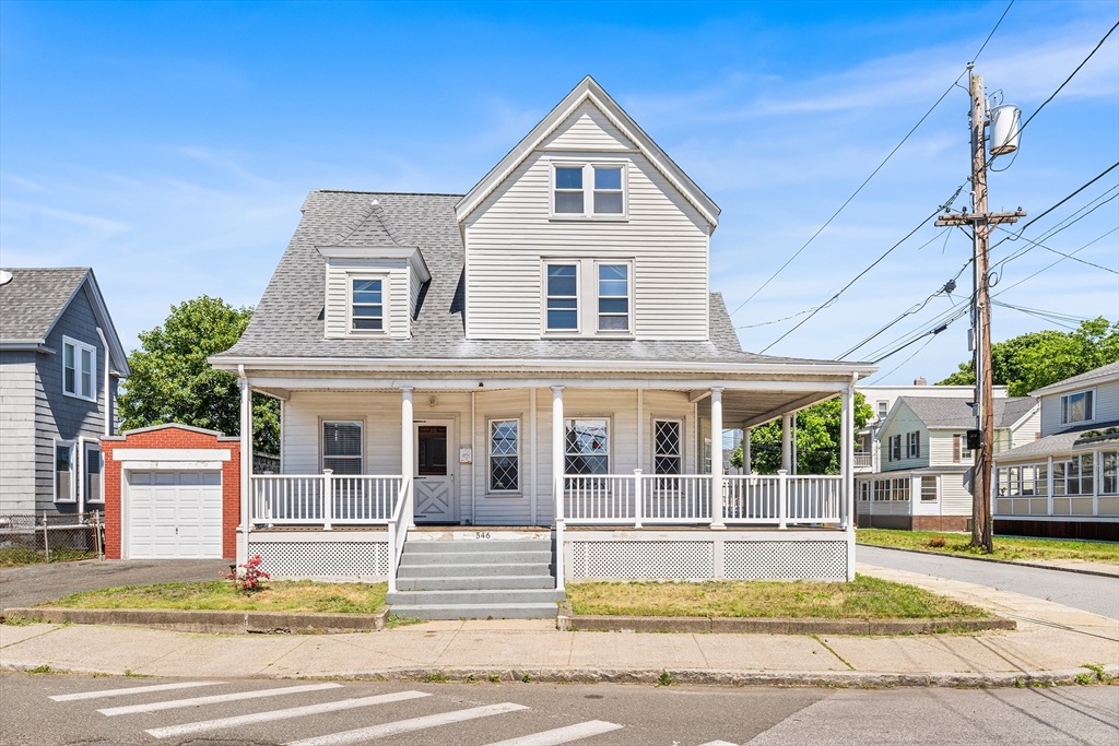 546 Shirley St, Winthrop, Massachusetts, 4 Bedrooms Bedrooms, 5 Rooms Rooms,2.5 BathroomsBathrooms,Residential,For Sale,Shirley St,73534235