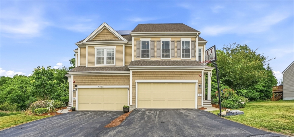 69 Spruce St, Hopkinton, Massachusetts, 2 Bedrooms Bedrooms, 8 Rooms Rooms,3 BathroomsBathrooms,Residential,For Sale,Spruce St,73534075