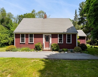 65 Summer St, Middleboro, Massachusetts, 3 Bedrooms Bedrooms, 6 Rooms Rooms,2 BathroomsBathrooms,Residential,For Sale,Summer St,73533529