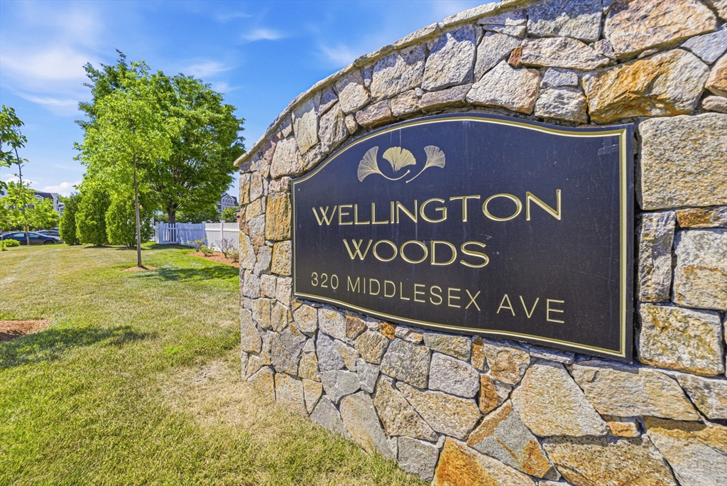 320 Middlesex Ave, Medford, Massachusetts, 2 Bedrooms Bedrooms, 5 Rooms Rooms,2 BathroomsBathrooms,Residential Lease,For Rent,Middlesex Ave,73534480
