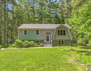 15 Shady Acre Ln, Pembroke, Massachusetts, 3 Bedrooms Bedrooms, 6 Rooms Rooms,2 BathroomsBathrooms,Residential,For Sale,Shady Acre Ln,73533904