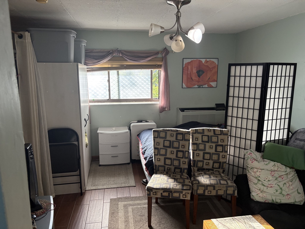 126 Beaver St, Framingham, Massachusetts, 2 Rooms Rooms,1 BathroomBathrooms,Residential,For Sale,Beaver St,73534108