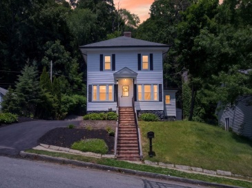26 Rob Roy Rd, Worcester, Massachusetts, 4 Bedrooms Bedrooms, 8 Rooms Rooms,2 BathroomsBathrooms,Residential,For Sale,Rob Roy Rd,73534272
