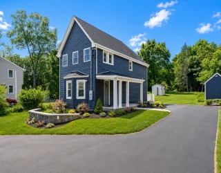 1355 Central St, Stoughton, Massachusetts, 3 Bedrooms Bedrooms, 6 Rooms Rooms,2 BathroomsBathrooms,Residential,For Sale,Central St,73533715