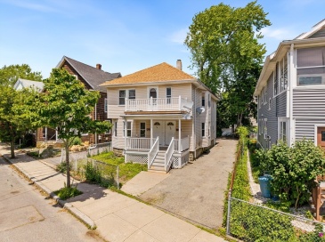 75 Orchard, Medford, Massachusetts, 5 Bedrooms Bedrooms, 12 Rooms Rooms,2 BathroomsBathrooms,Residential Income,For Sale,Orchard,73534118