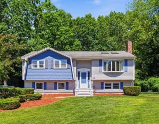 20 Franklin St, Billerica, Massachusetts, 4 Bedrooms Bedrooms, 8 Rooms Rooms,2 BathroomsBathrooms,Residential,For Sale,Franklin St,73533676