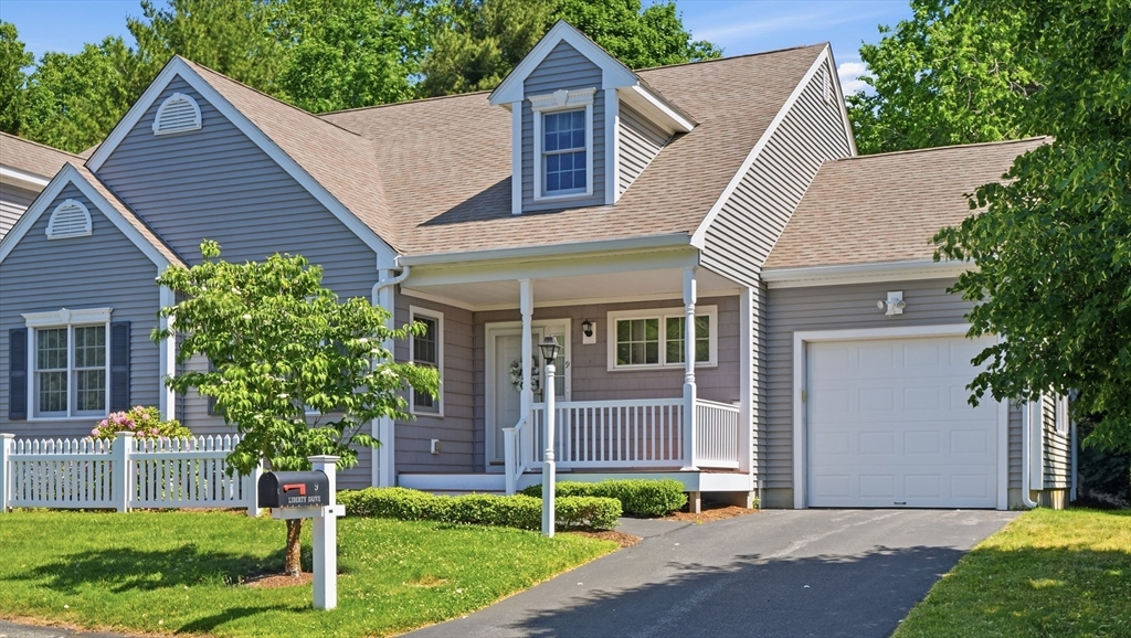 9 Liberty Drive, Pembroke, Massachusetts, 2 Bedrooms Bedrooms, 6 Rooms Rooms,2 BathroomsBathrooms,Residential,For Sale,Liberty Drive,73533659