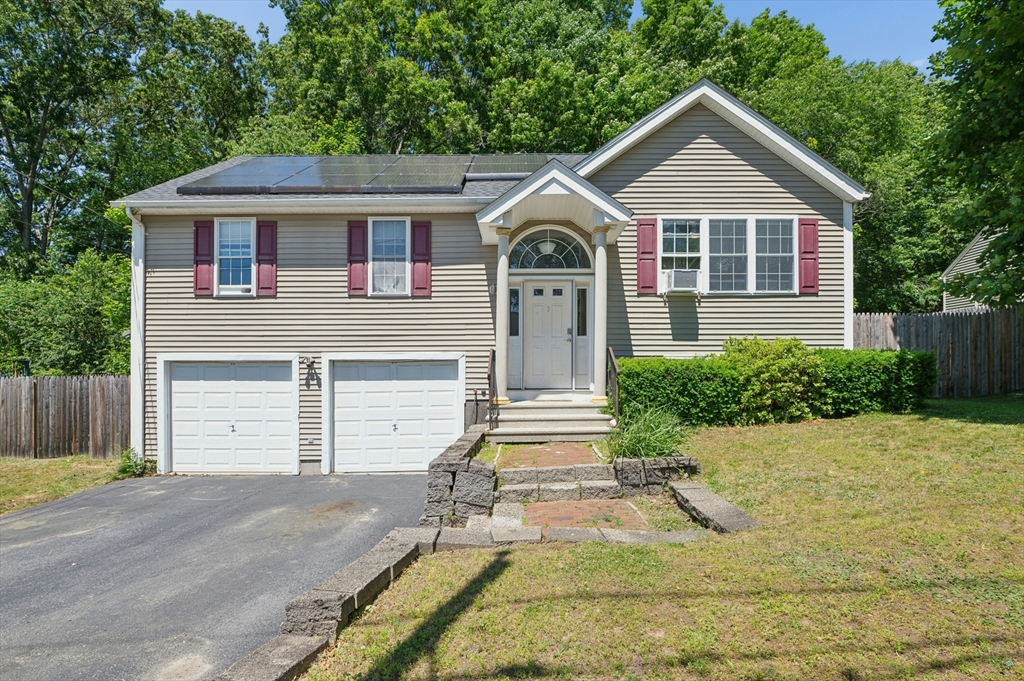 42 Wilbur St, Worcester, Massachusetts, 3 Bedrooms Bedrooms, 6 Rooms Rooms,2 BathroomsBathrooms,Residential,For Sale,Wilbur St,73533816