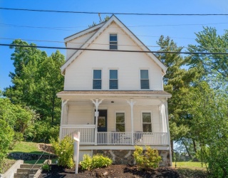71 Williams St, Malden, Massachusetts, 3 Bedrooms Bedrooms, 5 Rooms Rooms,1.5 BathroomsBathrooms,Residential,For Sale,Williams St,73533671