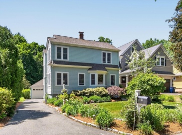 12 Middle St, Lexington, Massachusetts, 3 Bedrooms Bedrooms, 9 Rooms Rooms,2.5 BathroomsBathrooms,Residential,For Sale,Middle St,73534303 12 Middle St, Lexington, Massachusetts, 3 Bedrooms Bedrooms, 9 Rooms Rooms,2.5 BathroomsBathrooms,Residential,For Sale,Middle St,73534303