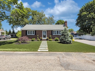 13 Willard St, Dedham, Massachusetts, 4 Bedrooms Bedrooms, 7 Rooms Rooms,2 BathroomsBathrooms,Residential,For Sale,Willard St,73533922 13 Willard St, Dedham, Massachusetts, 4 Bedrooms Bedrooms, 7 Rooms Rooms,2 BathroomsBathrooms,Residential,For Sale,Willard St,73533922