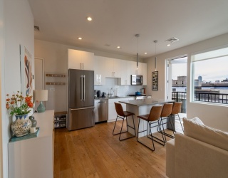 420 W Broadway, Boston, Massachusetts, 1 Bedroom Bedrooms, 3 Rooms Rooms,1 BathroomBathrooms,Residential,For Sale,W Broadway,73533687