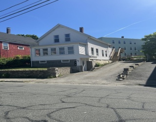 22 Barker St, Methuen, Massachusetts, 4 Bedrooms Bedrooms, 8 Rooms Rooms,2 BathroomsBathrooms,Residential Income,For Sale,Barker St,73534225