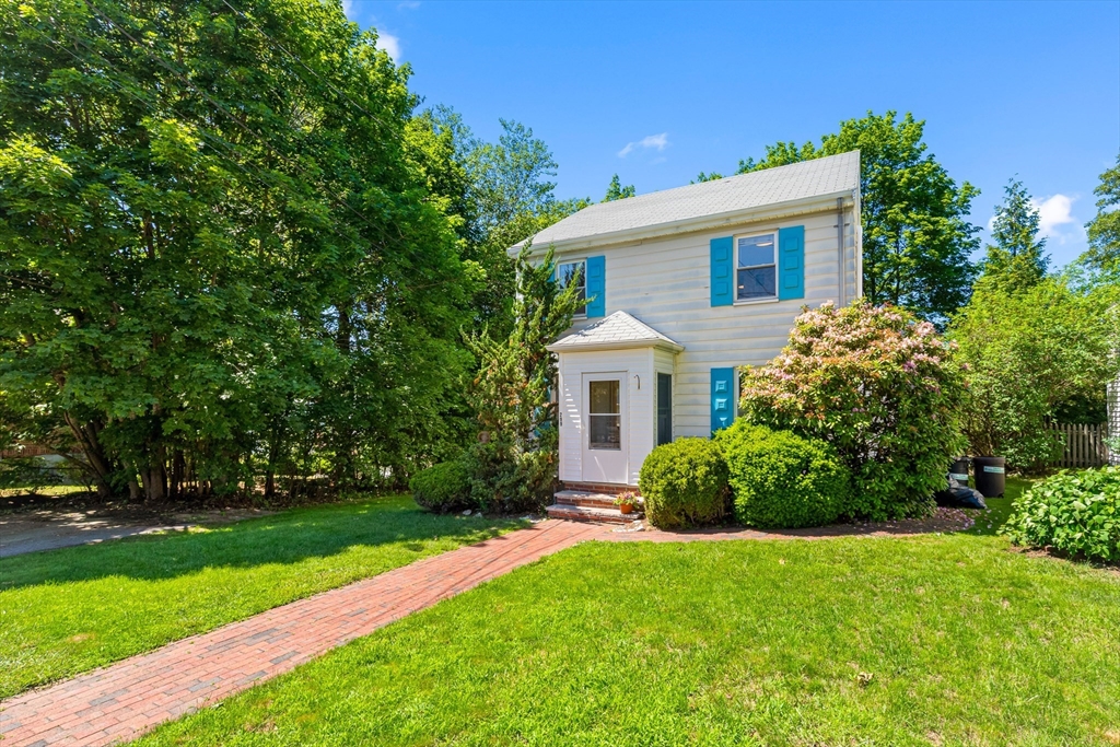 299 Appleton St, Arlington, Massachusetts, 3 Bedrooms Bedrooms, 7 Rooms Rooms,1 BathroomBathrooms,Residential,For Sale,Appleton St,73534513