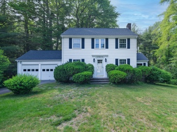 10 Dunster Ln, Scituate, Massachusetts, 3 Bedrooms Bedrooms, 7 Rooms Rooms,1.5 BathroomsBathrooms,Residential,For Sale,Dunster Ln,73534525