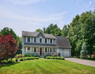 36 Stebbins Street, Belchertown, Massachusetts, 4 Bedrooms Bedrooms, 7 Rooms Rooms,2.5 BathroomsBathrooms,Residential,For Sale,Stebbins Street,73533694