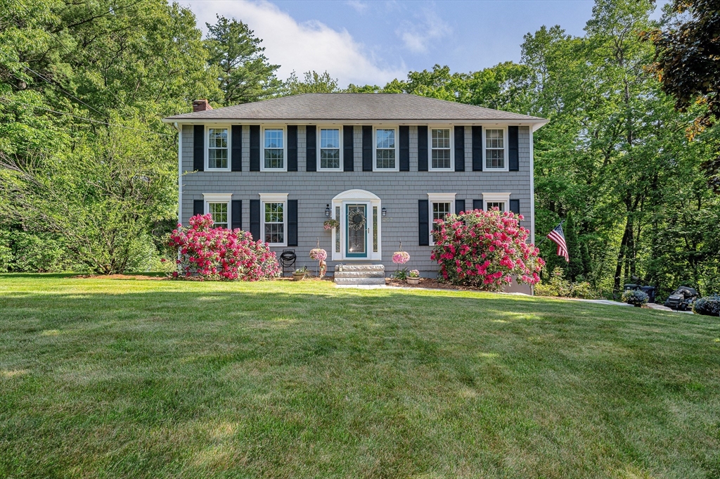 207 Trout Brook Rd, Dracut, Massachusetts, 4 Bedrooms Bedrooms, 8 Rooms Rooms,2.5 BathroomsBathrooms,Residential,For Sale,Trout Brook Rd,73533703