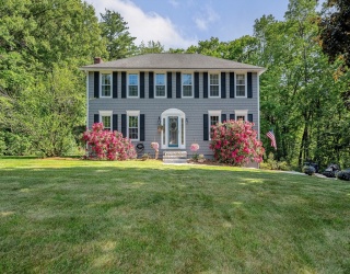 207 Trout Brook Rd, Dracut, Massachusetts, 4 Bedrooms Bedrooms, 8 Rooms Rooms,2.5 BathroomsBathrooms,Residential,For Sale,Trout Brook Rd,73533703