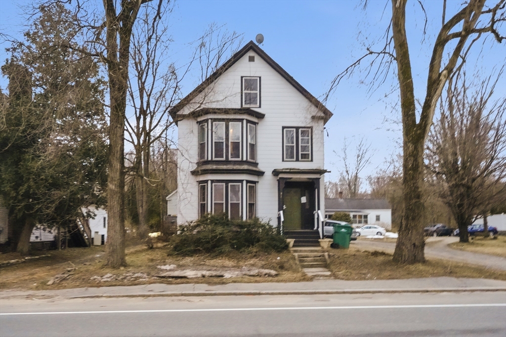 69 Main, Pepperell, Massachusetts, 5 Bedrooms Bedrooms, 12 Rooms Rooms,2 BathroomsBathrooms,Residential Income,For Sale,Main,73534523