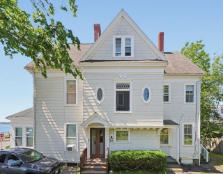 49 Atlantic Terrace, Lynn, Massachusetts, 4 Bedrooms Bedrooms, 12 Rooms Rooms,4 BathroomsBathrooms,Residential Income,For Sale,Atlantic Terrace,73533690