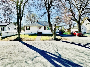 18 Cabot Rd, Lawrence, Massachusetts, 2 Bedrooms Bedrooms, 4 Rooms Rooms,1 BathroomBathrooms,Residential,For Sale,Cabot Rd,73511125
