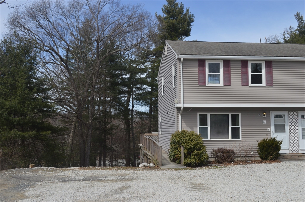 67 Blackstone St, Bellingham, Massachusetts, 3 Bedrooms Bedrooms, 6 Rooms Rooms,1 BathroomBathrooms,Residential,For Sale,Blackstone St,73473897