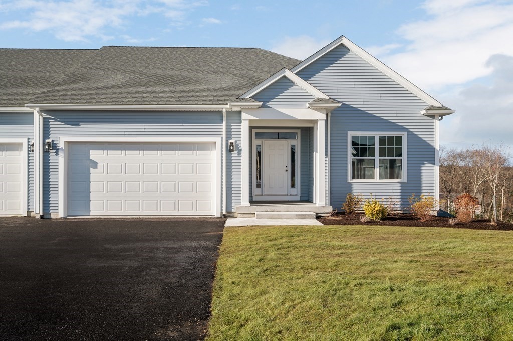 165 Rolling Ridge Drive, Northbridge, Massachusetts, 2 Bedrooms Bedrooms, 5 Rooms Rooms,2 BathroomsBathrooms,Residential,For Sale,Rolling Ridge Drive,73477275