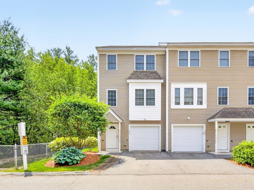 41 Boston Road, Billerica, Massachusetts, 2 Bedrooms Bedrooms, 5 Rooms Rooms,1.5 BathroomsBathrooms,Residential,For Sale,Boston Road,73534558