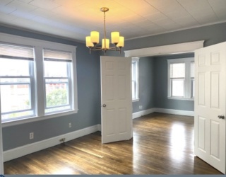 1083 Main St, Waltham, Massachusetts, 2 Bedrooms Bedrooms, 4 Rooms Rooms,1 BathroomBathrooms,Residential Lease,For Rent,Main St,73534580